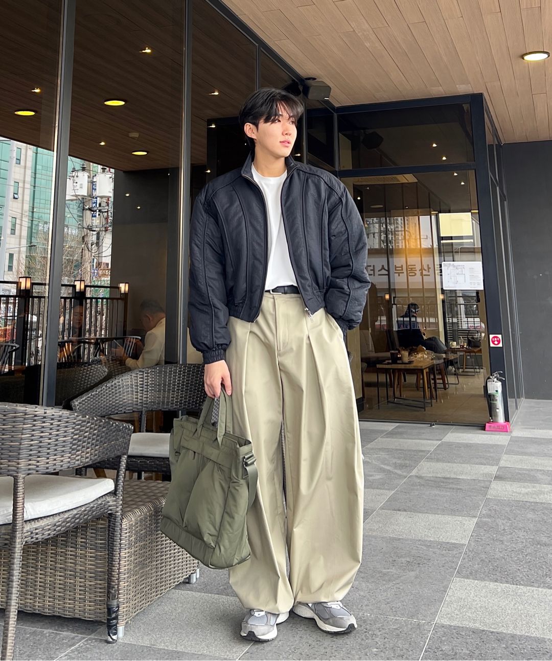 MUSINSA公式 | LMOOD バルキー クロップ ボンバージャケット ブラック