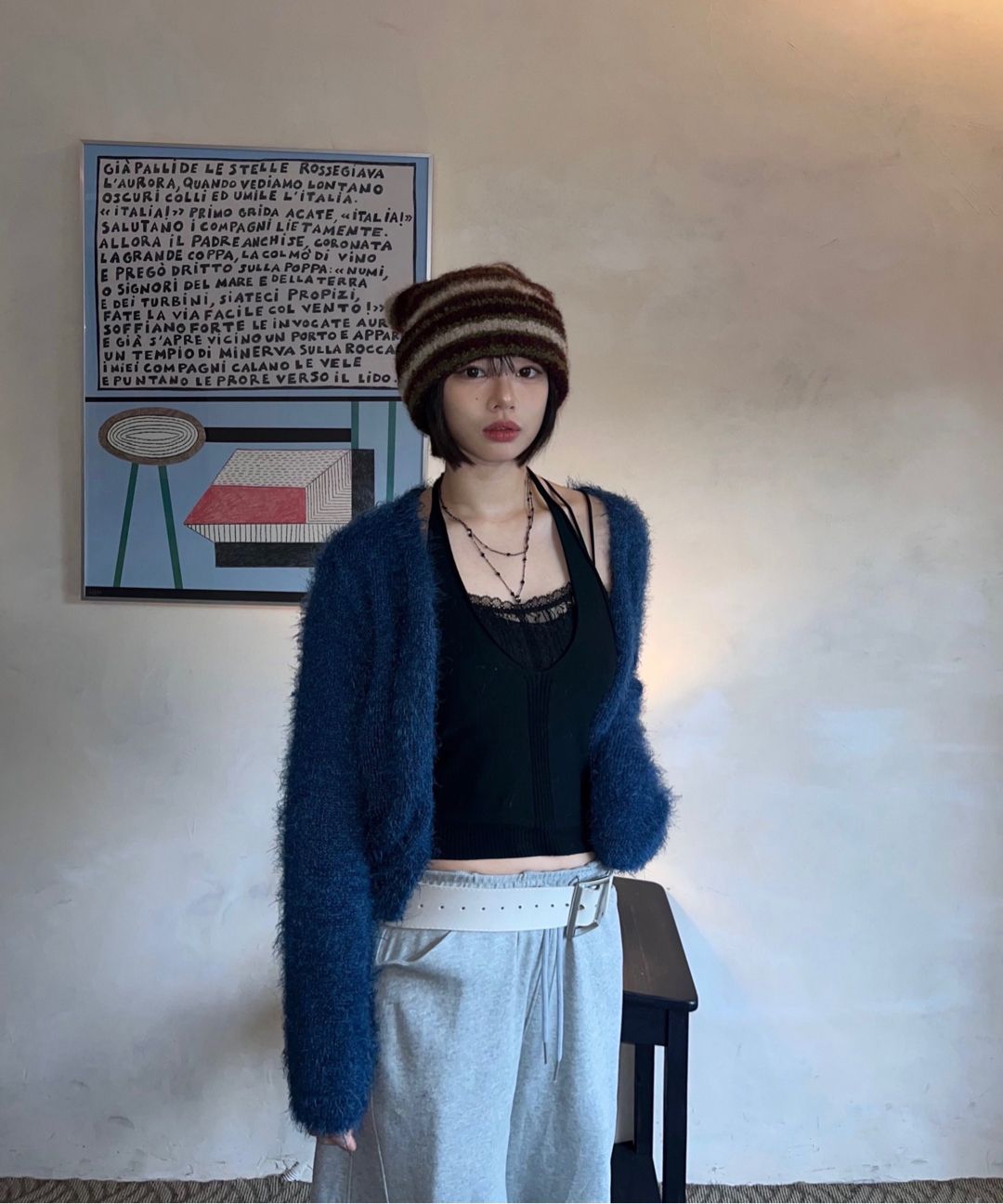 MUSINSA公式 | ROSÉ FRANTZ Crop Mix Fur Jacket [Black]