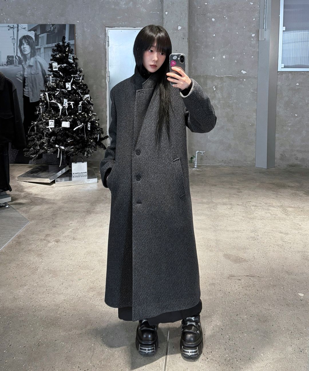 MUSINSA公式 | INSILENCE WOMEN クラシックマキシコート CHARCOAL