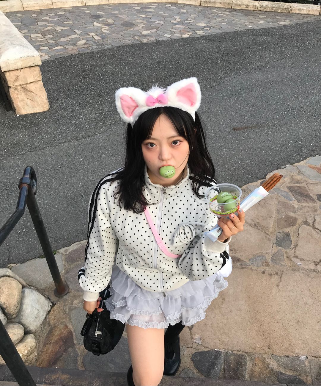 MUSINSA公式 | CRANK ローズドットトラックジャケット_ネイビー