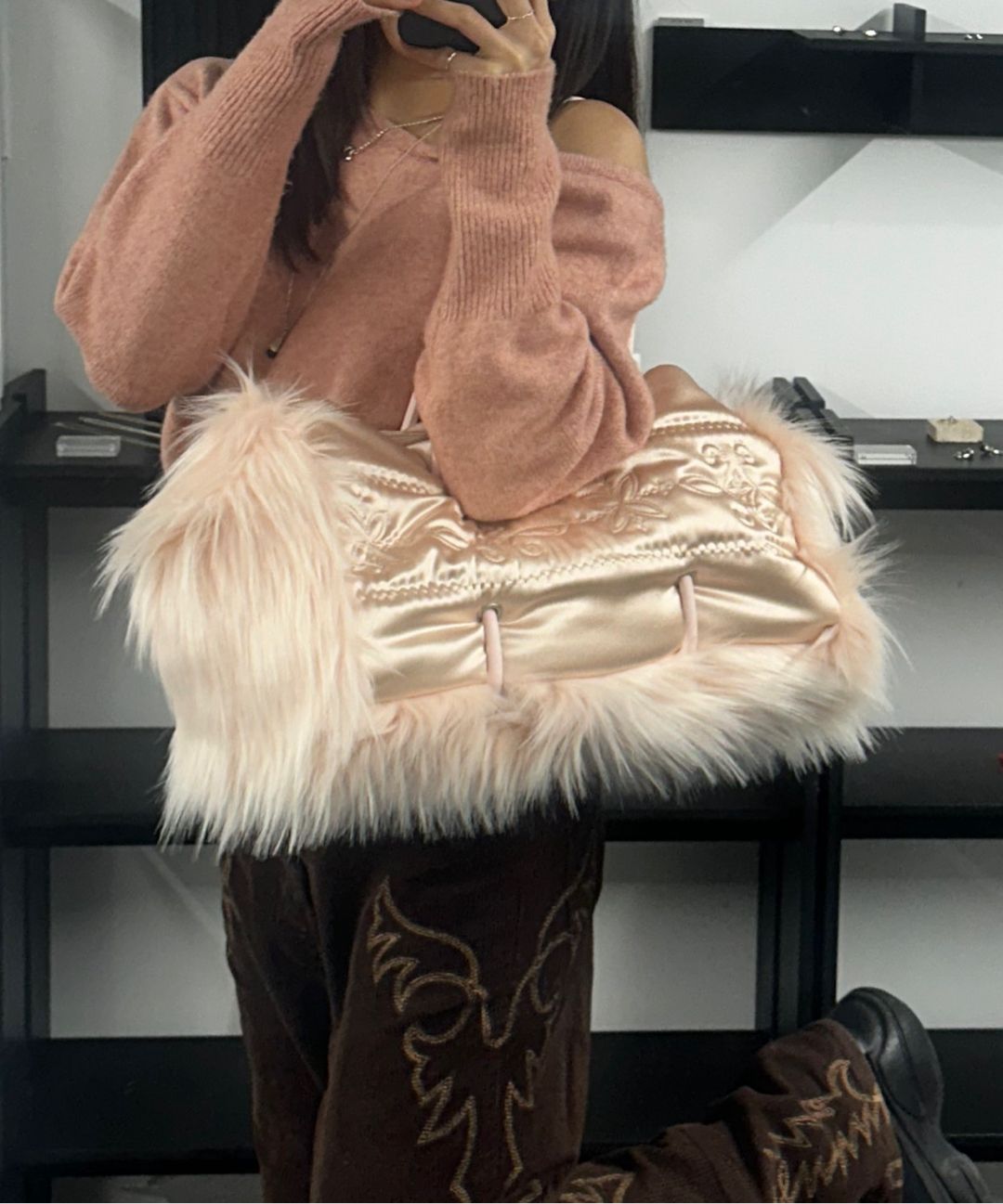 MUSINSA | SCULPTOR Fluffy Slouchy Satin Bag Coral Beige/Pink