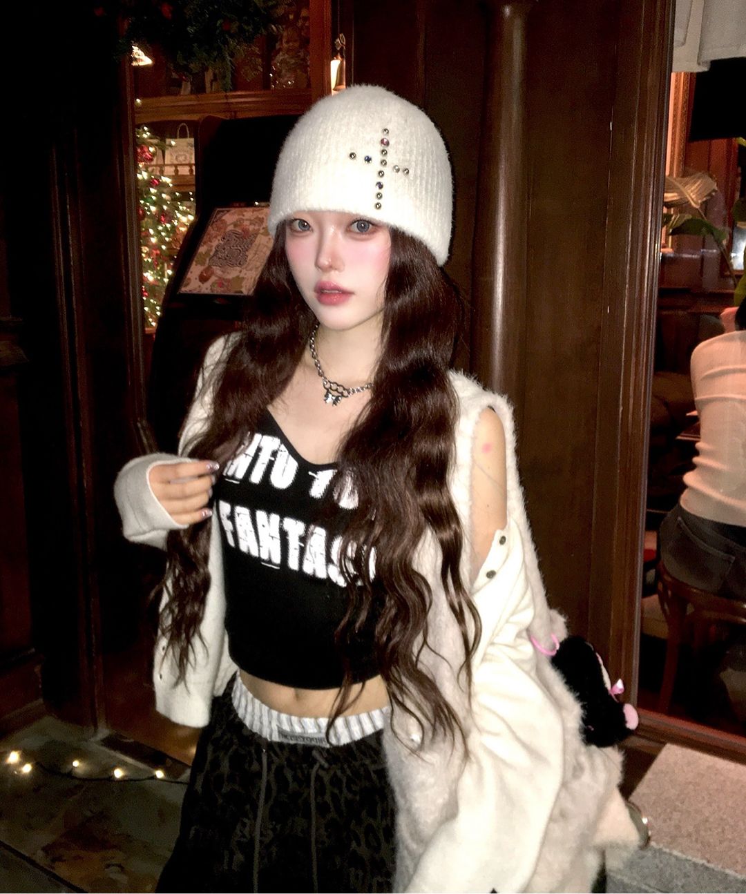 MUSINSA公式 | CHERRYQUIRI crystal flare cross beanie - black