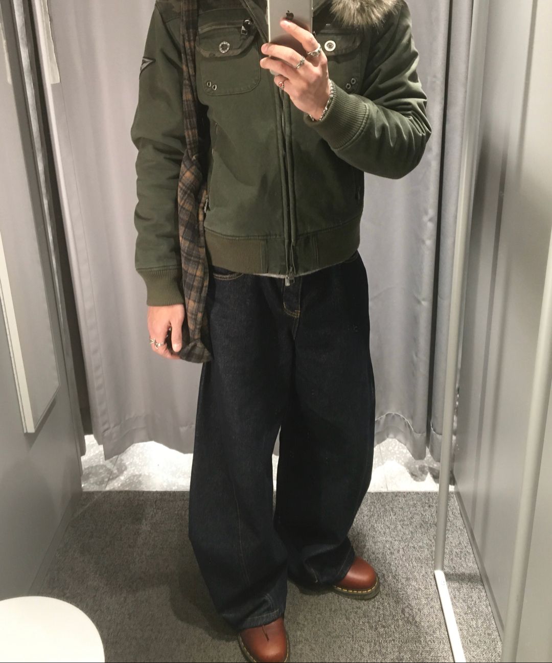 MUSINSA公式 | AAKAM Fur Camo Contrast Jacket (Black)