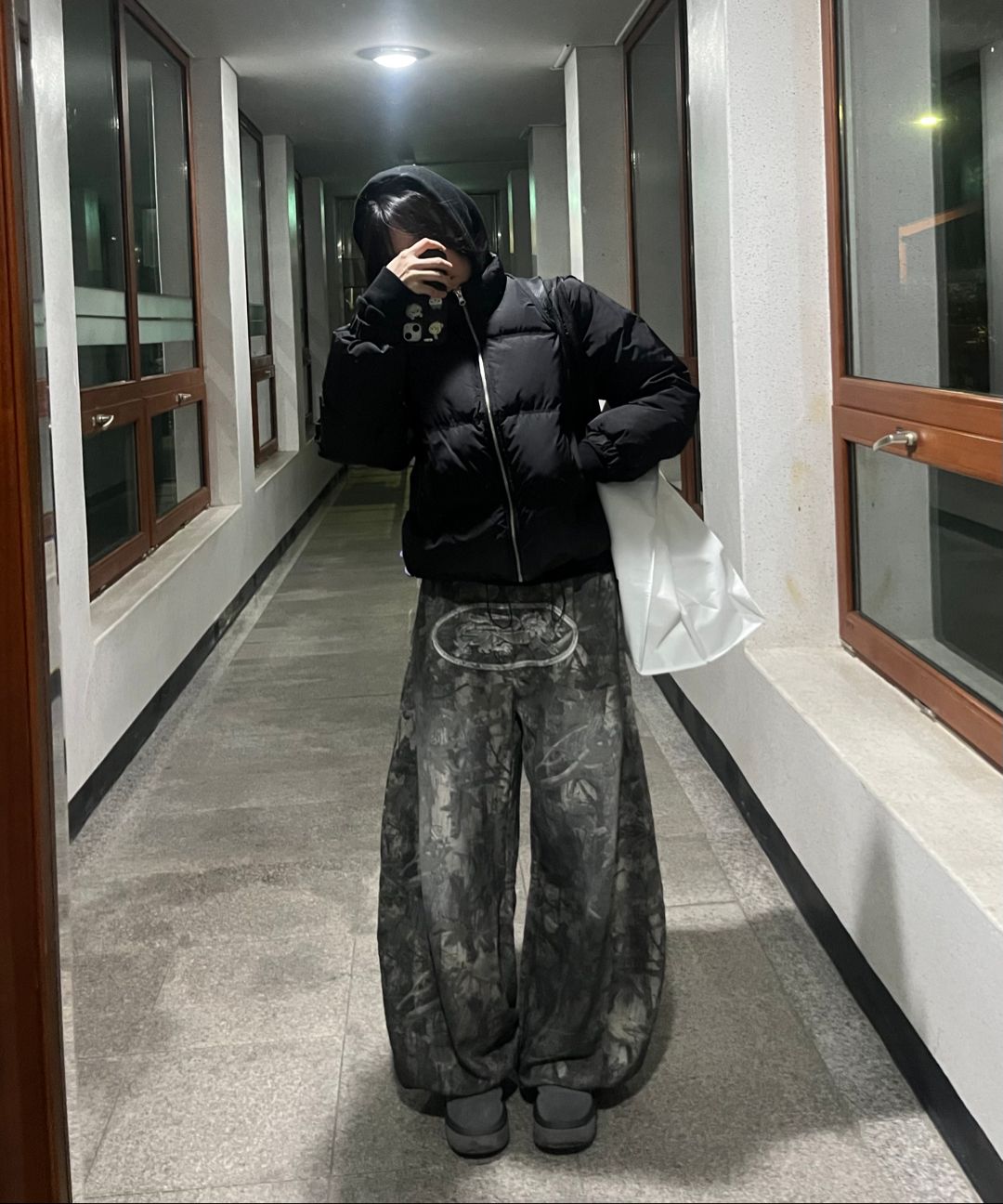 パンツ BADBLOOD Lion Patch 2 Way Curved Jogger ☆BADBLOOD☆ Lion Patch 2 Way Curved Jogger (BADBLOOD/スウェット