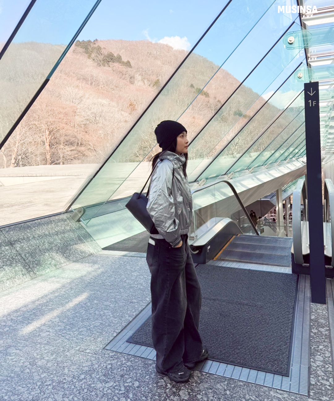 MUSINSA公式 | MUSINSA STANDARD WOMAN ウィメンズシャイニーウィンド