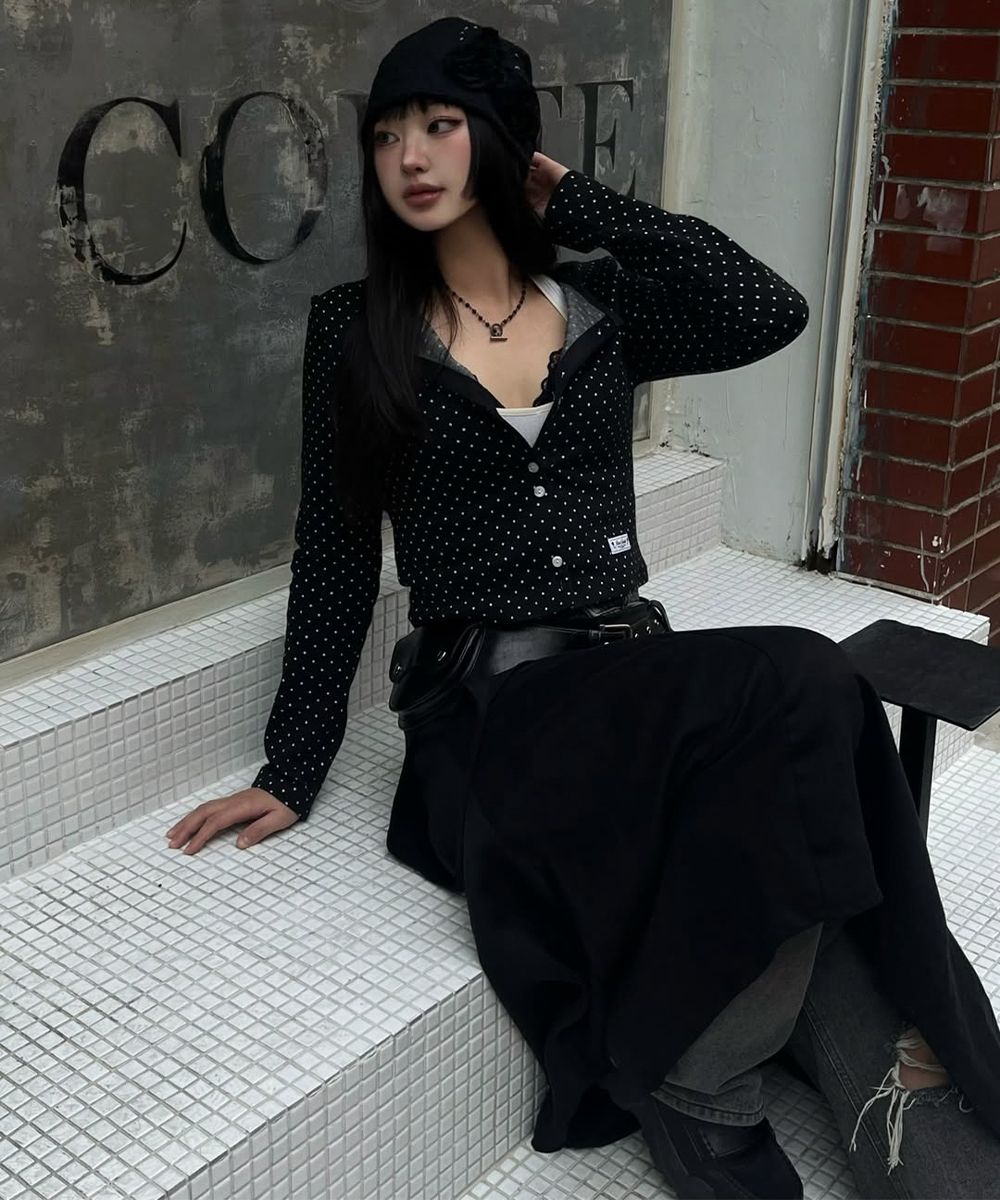 미세키서울(MISEKI SEOUL) Flutter folding Skirt CHARCOAL - 사이즈