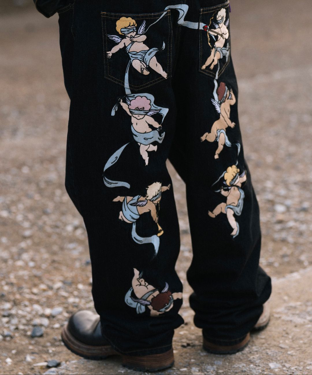 MUSINSA公式 | LAUGHER エンジェル刺繍デニムパンツ - ブルー