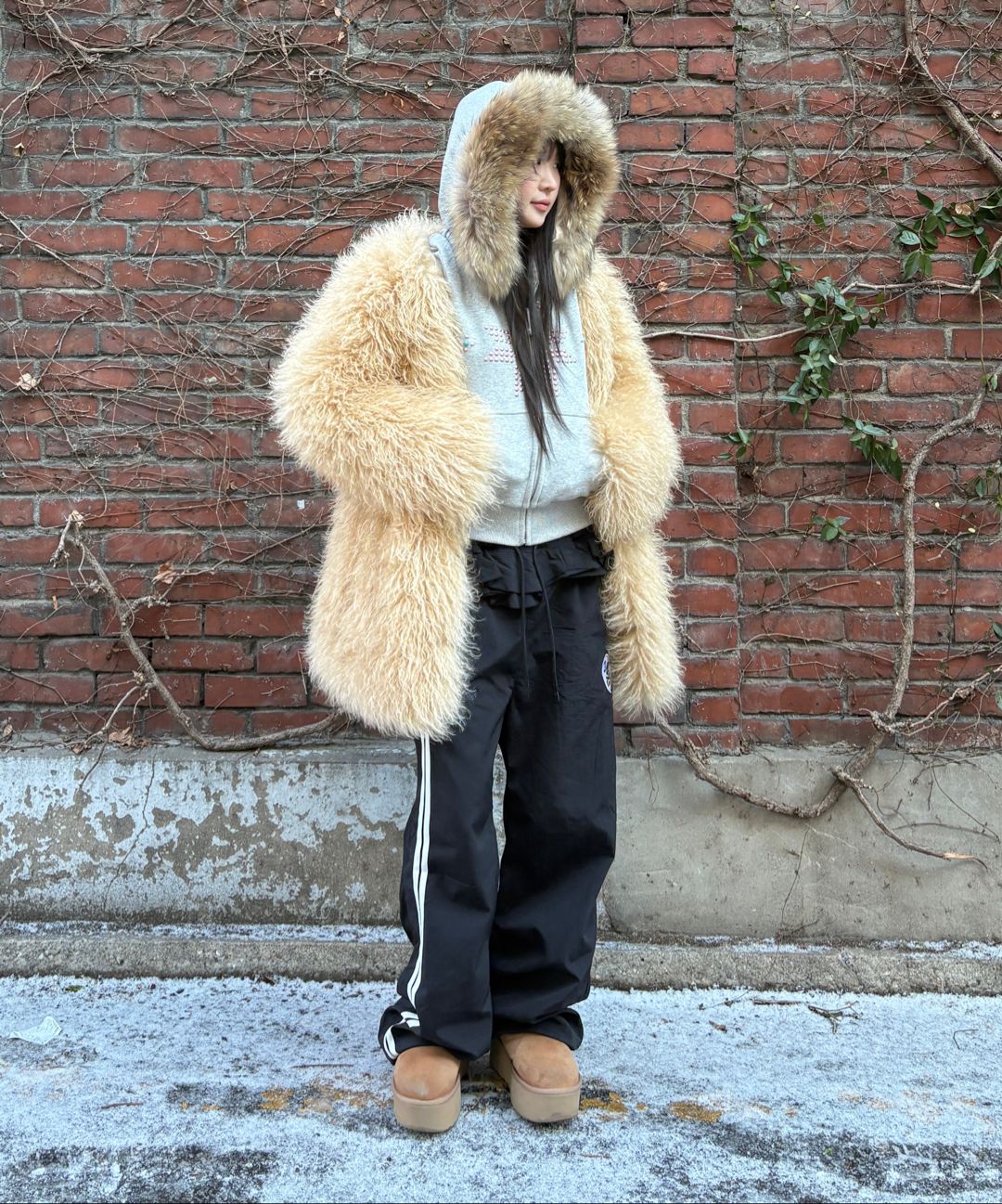 스컬프터(SCULPTOR) Fur Trimming Hooded Zip-Up Dirty White - 사이즈