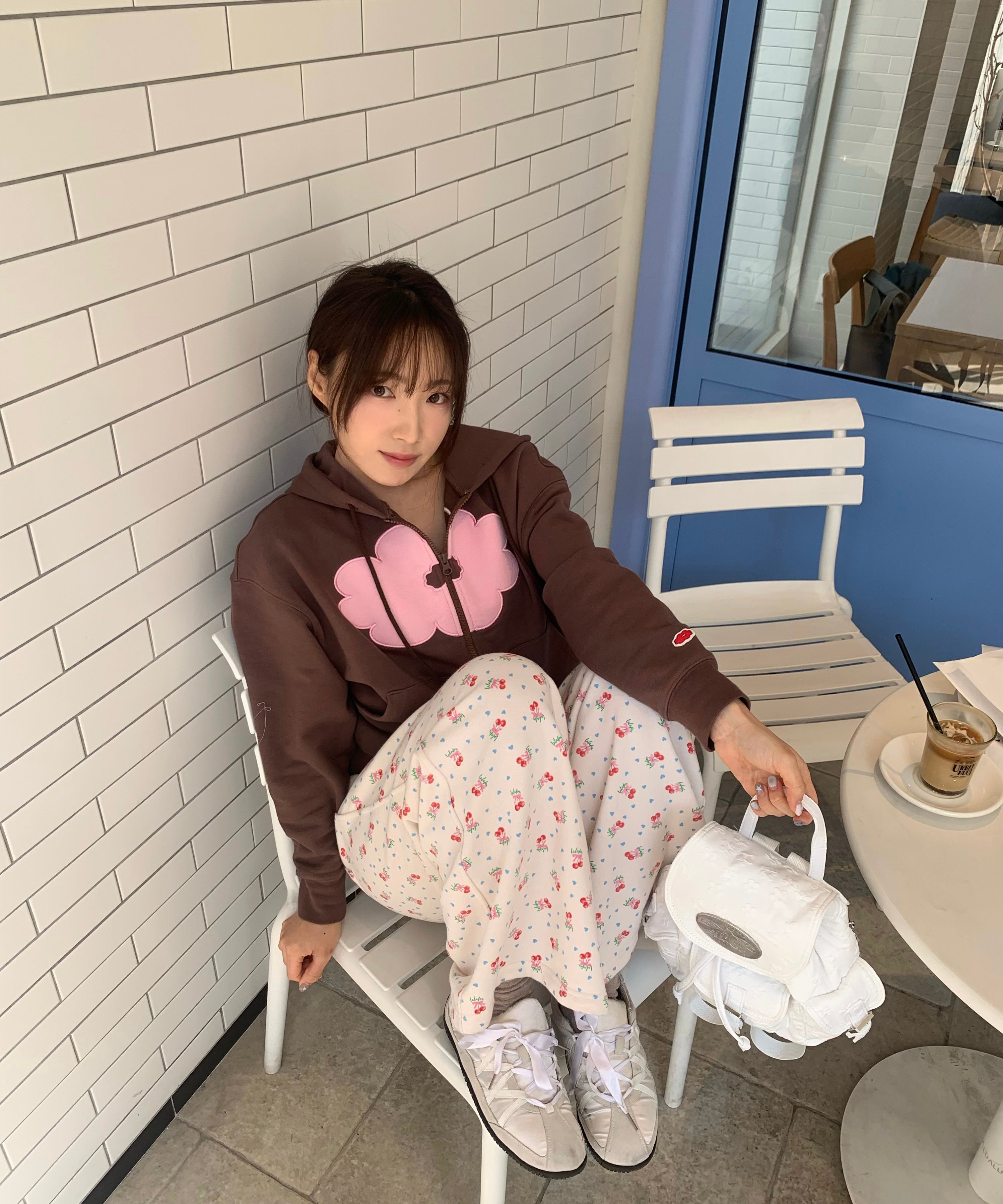 DAISY SYNDROME FLORAL CROPPED HOODIE パーカ ☆RED VELVET スルギ 着用！！【DAISY SYNDROME】FLORAL CROPPED