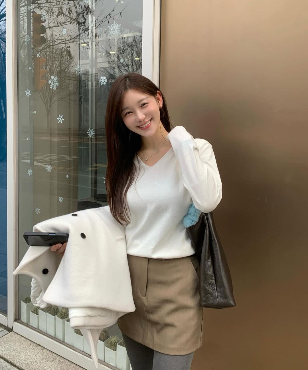 MUSINSA公式 | WEDNESDAYOASISFORWOMEN ソフトリネンVネックニット_