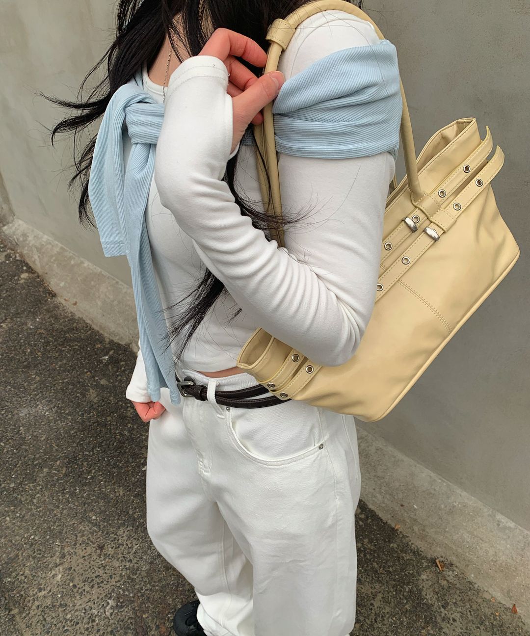 MUSINSA | YEOMIM mini belted boat bag (oyster)