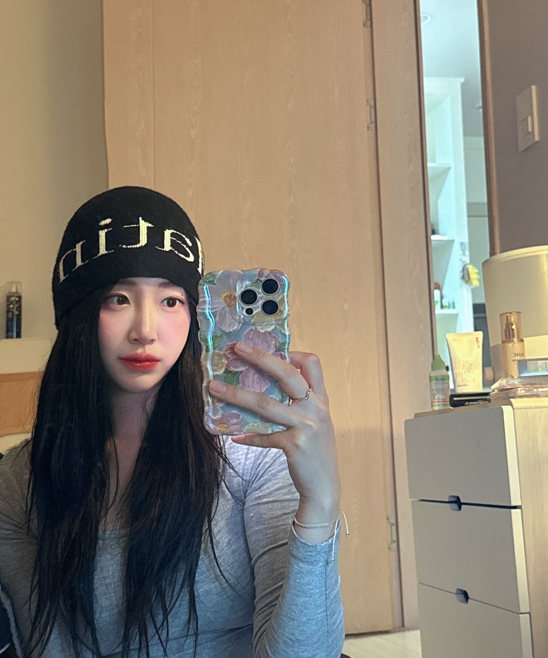 MUSINSA公式 | MATIN KIM LOGO JACQUARD SHORT BEANIE IN BLACK