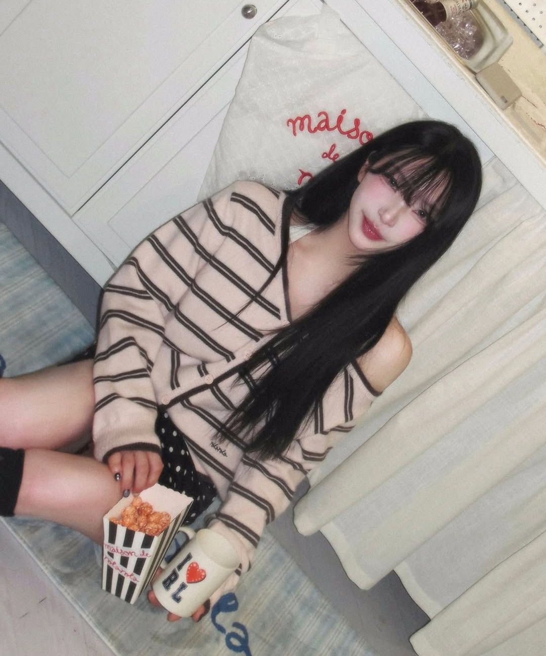 MUSINSA | ROLAROLA ONE OFF SHOULDER STRIPE WOOL BLENDED CARDIGAN BLACK