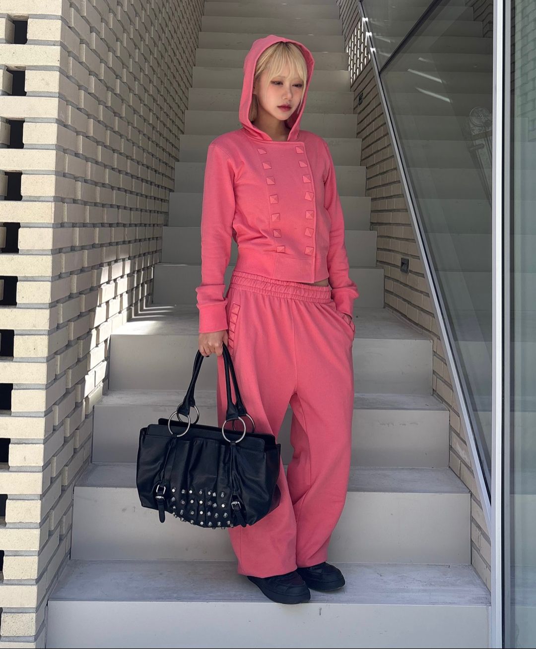 스컬프터(SCULPTOR) Napoleon Stud Sweatpants Acid Blue - 사이즈