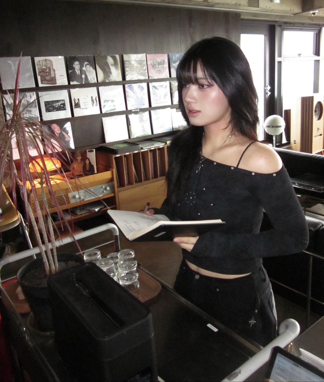 MUSINSA公式 | BADBLOOD Viper Cotton Rib Asymmetric Top - White