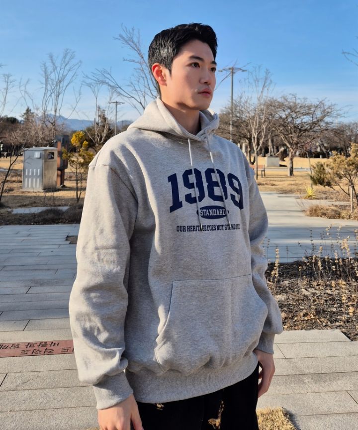 MUSINSA | 1989STANDARD 1989 Embroidered Hoodie (STHSTD-0025)