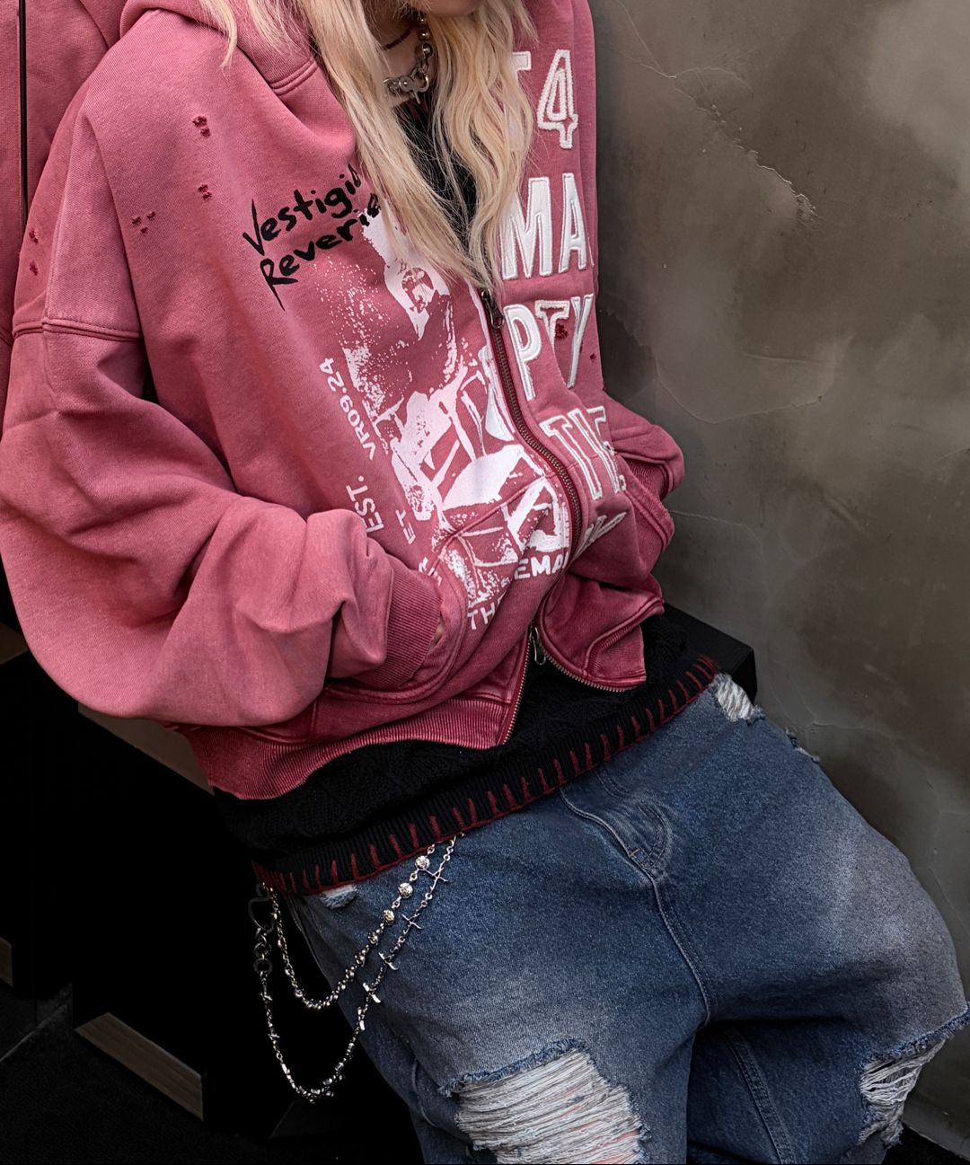 MUSINSA公式 | NOT4NERD Distressed Half Slogans Hood Zip Up - Red