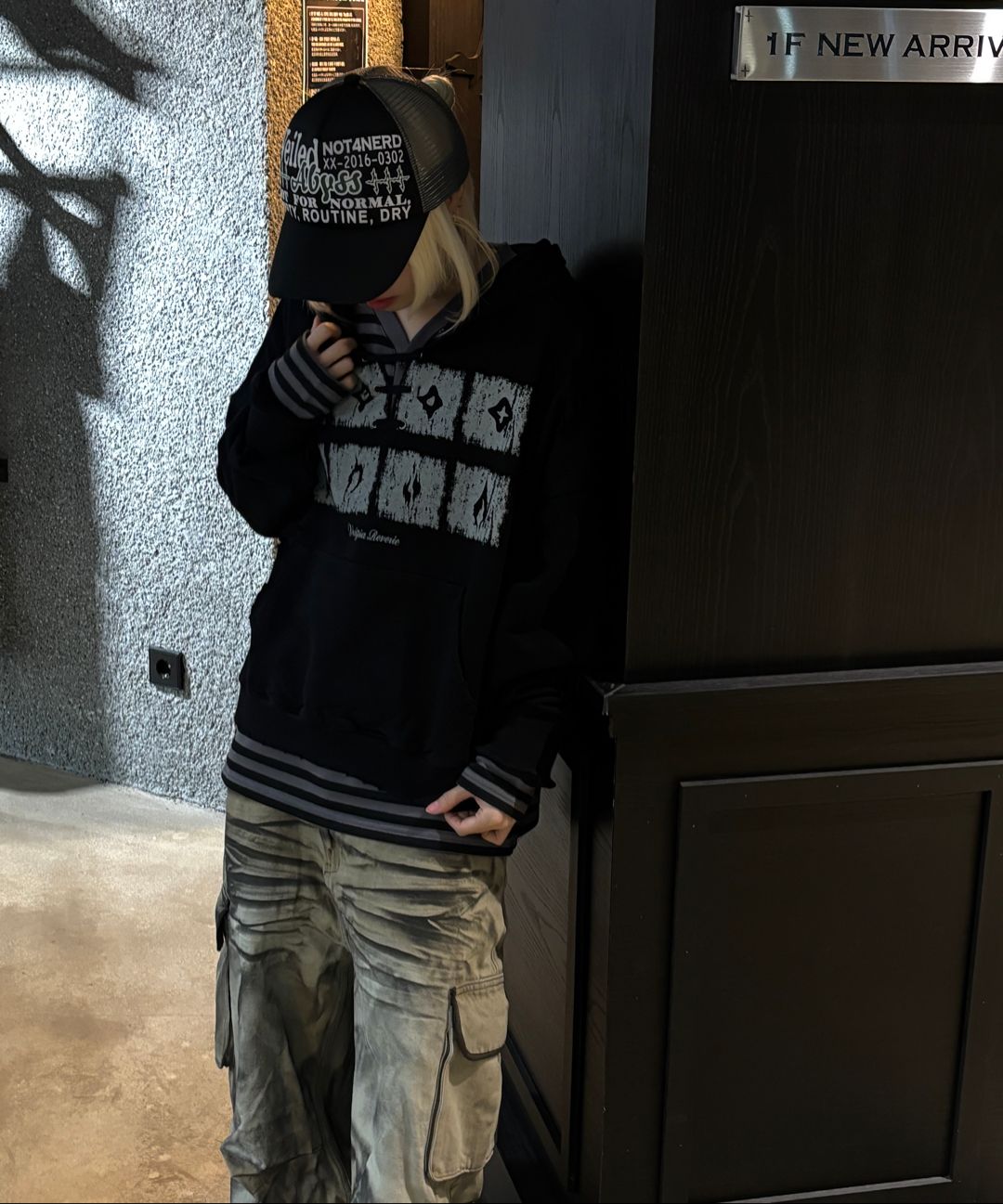 낫포너드(NOT4NERD) Dying Ember Slit Pullover Hood - Black - 사이즈