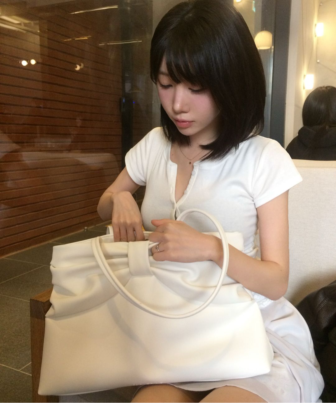 MUSINSA公式 | FORUSRING Ribbon dot bag (white)