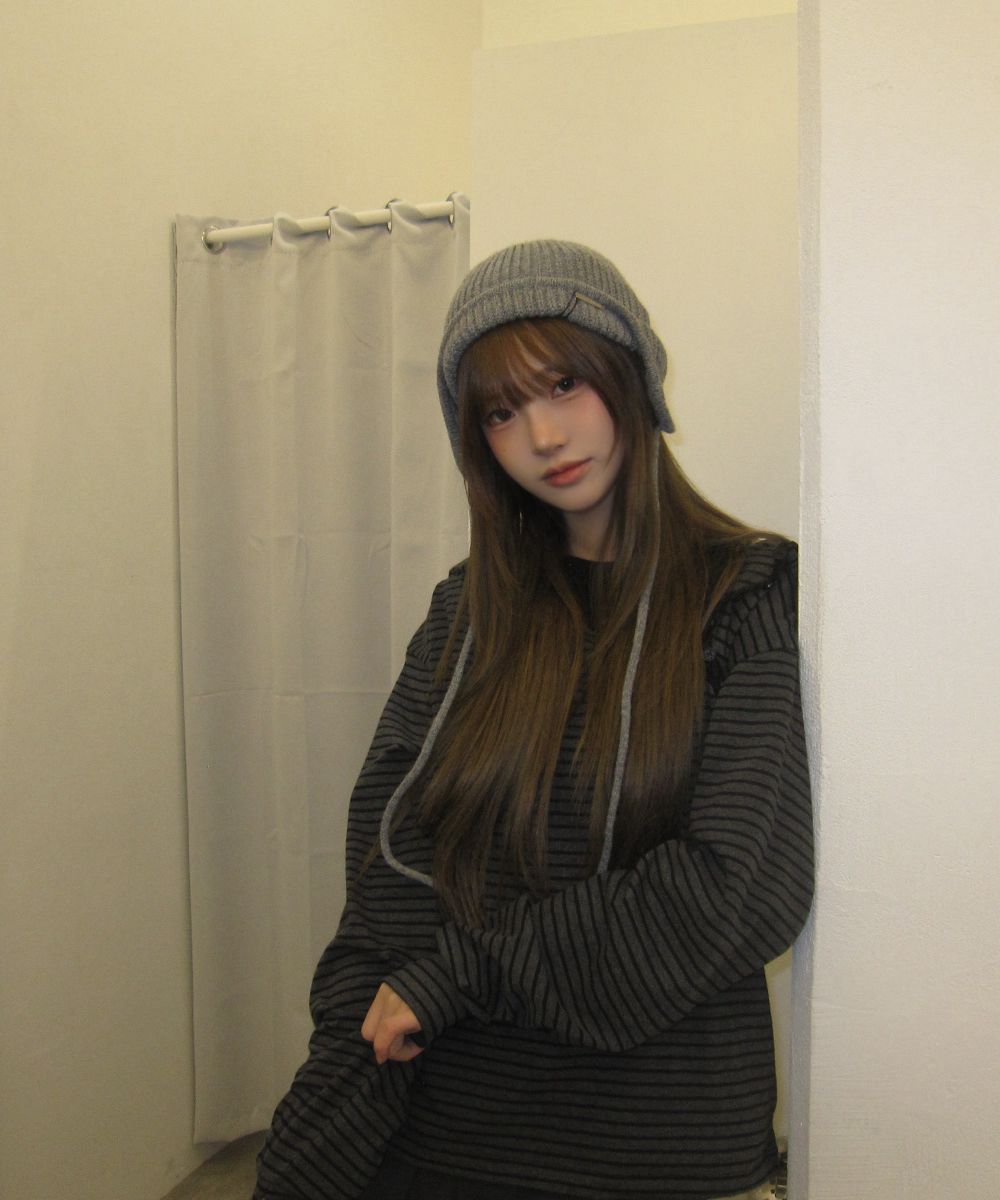 MUSINSA | MISEKI SEOUL Diagonal Button Layered Hoodie CHARCOAL