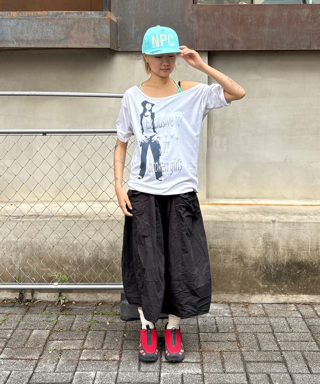 스컬프터(SCULPTOR) Broken Girls Roll Up Tee Dirty Sand - 사이즈