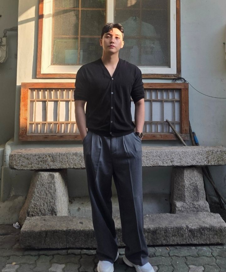MUSINSA | GLW Two-Tuck Wide Slacks Gray