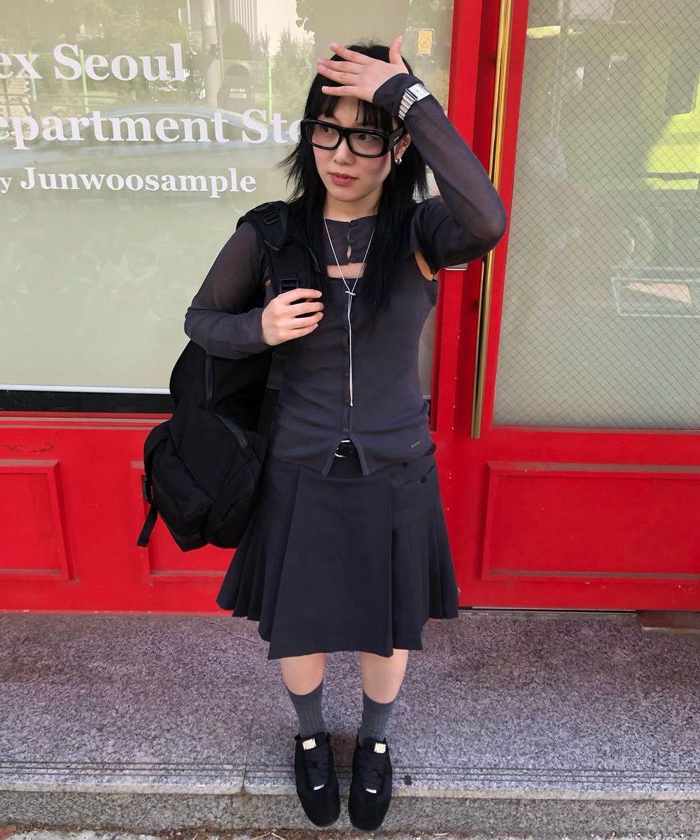 MUSINSA | MISEKI SEOUL Side pleats line midi skirt CHARCOAL