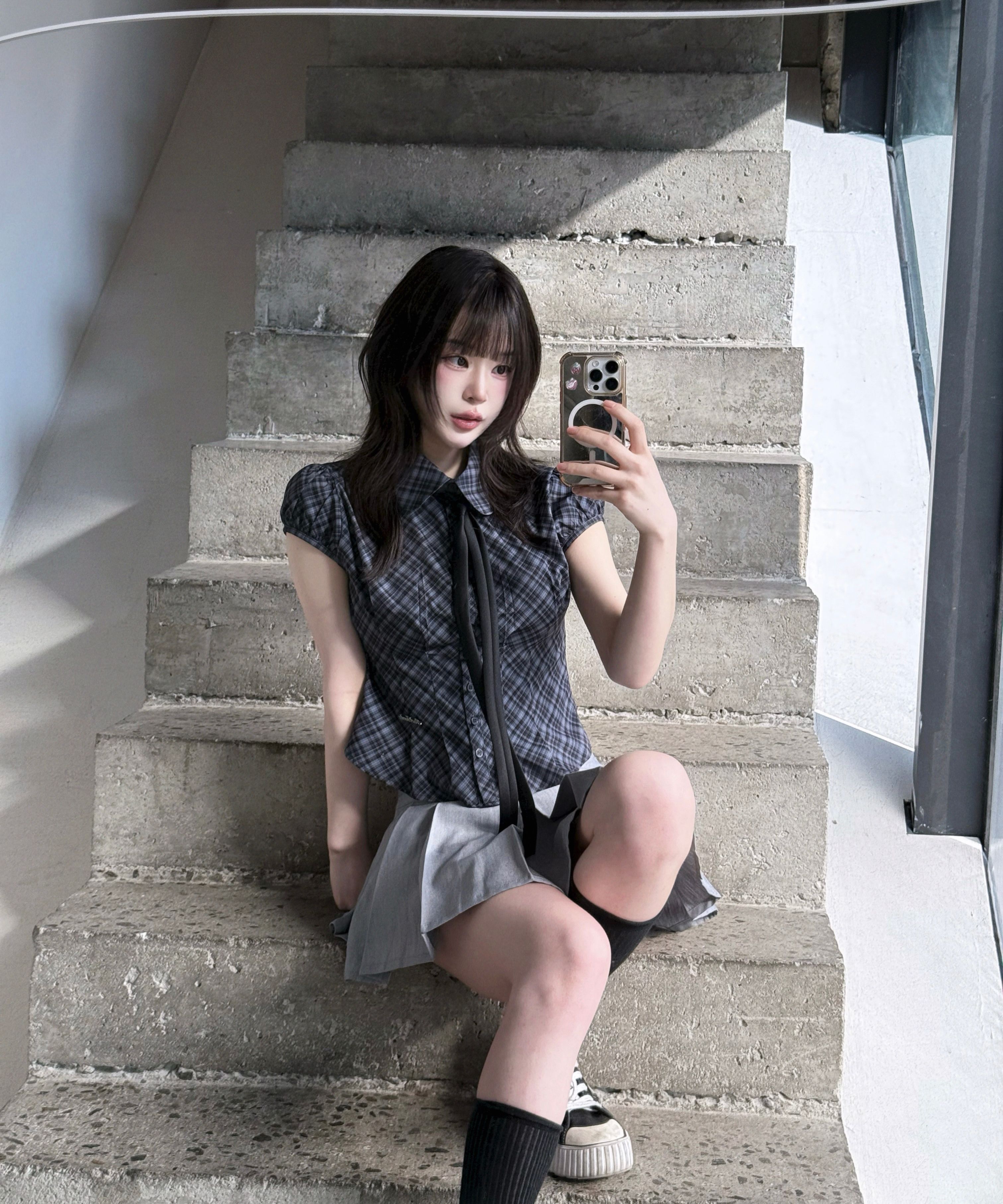 MUSINSA公式 | ROSEFRANTZ Check Puff Short Sleeve Blouse [Black]
