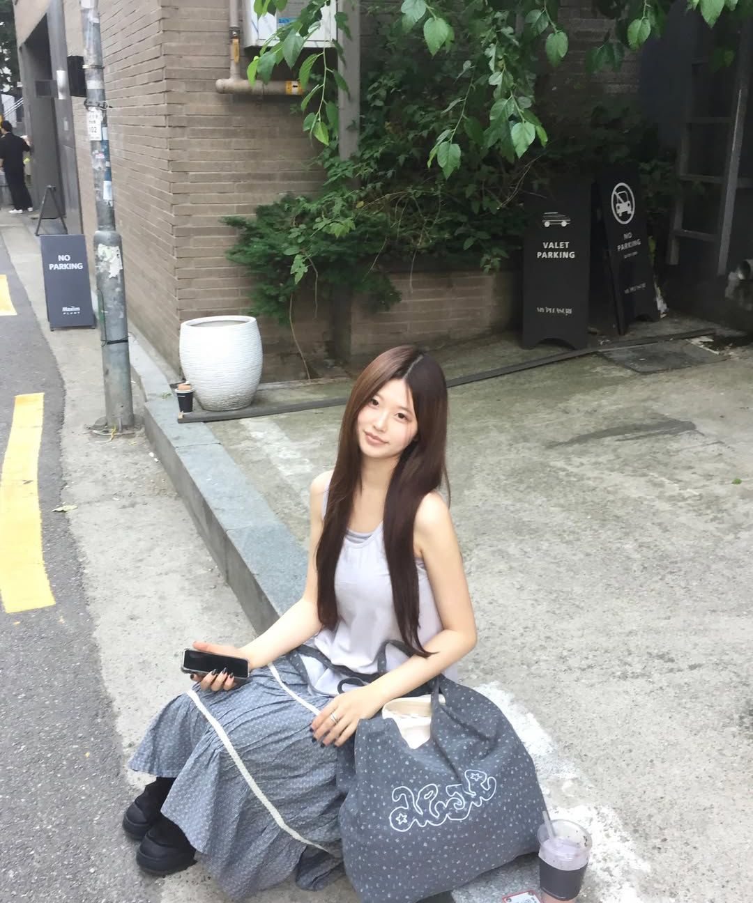 MUSINSA | AEAE BREEZE TOTE BAG [LEOPARD GREY]