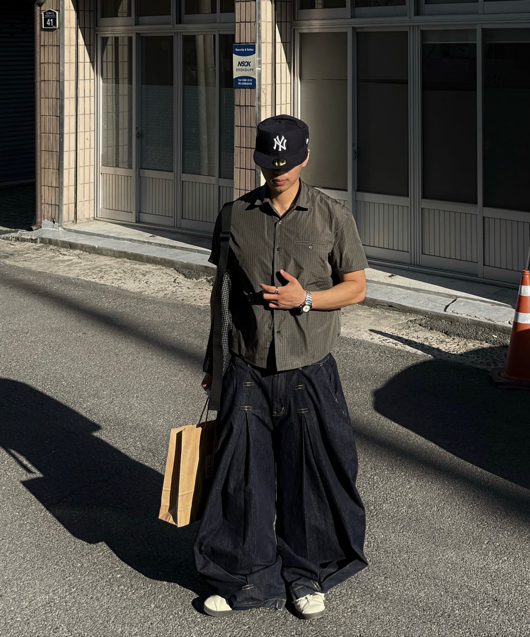 MUSINSA公式 | ANGLAN Long Tuck Wing Balloon Denim Pants - Indigo