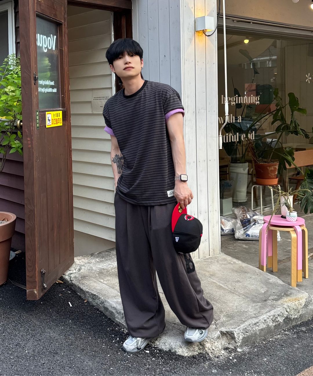 MUSINSA | SCALLYWAG Summer 88 Cross Bag Patch Sweat Pants [Black]