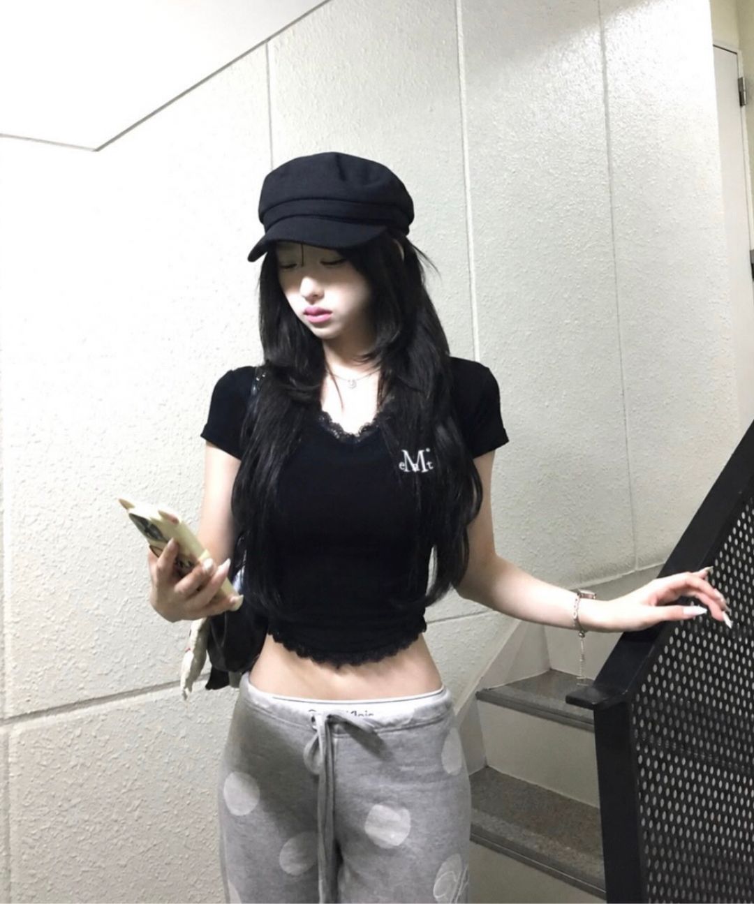 MUSINSA公式 | MUCENT サニアレースVネック半袖Tシャツ（6カラー）