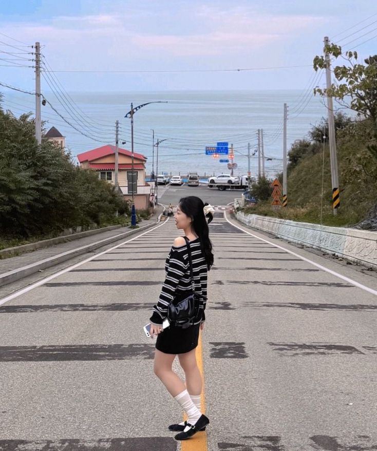 MUSINSA | ROLAROLA ONE OFF SHOULDER STRIPE WOOL BLENDED CARDIGAN BLUE