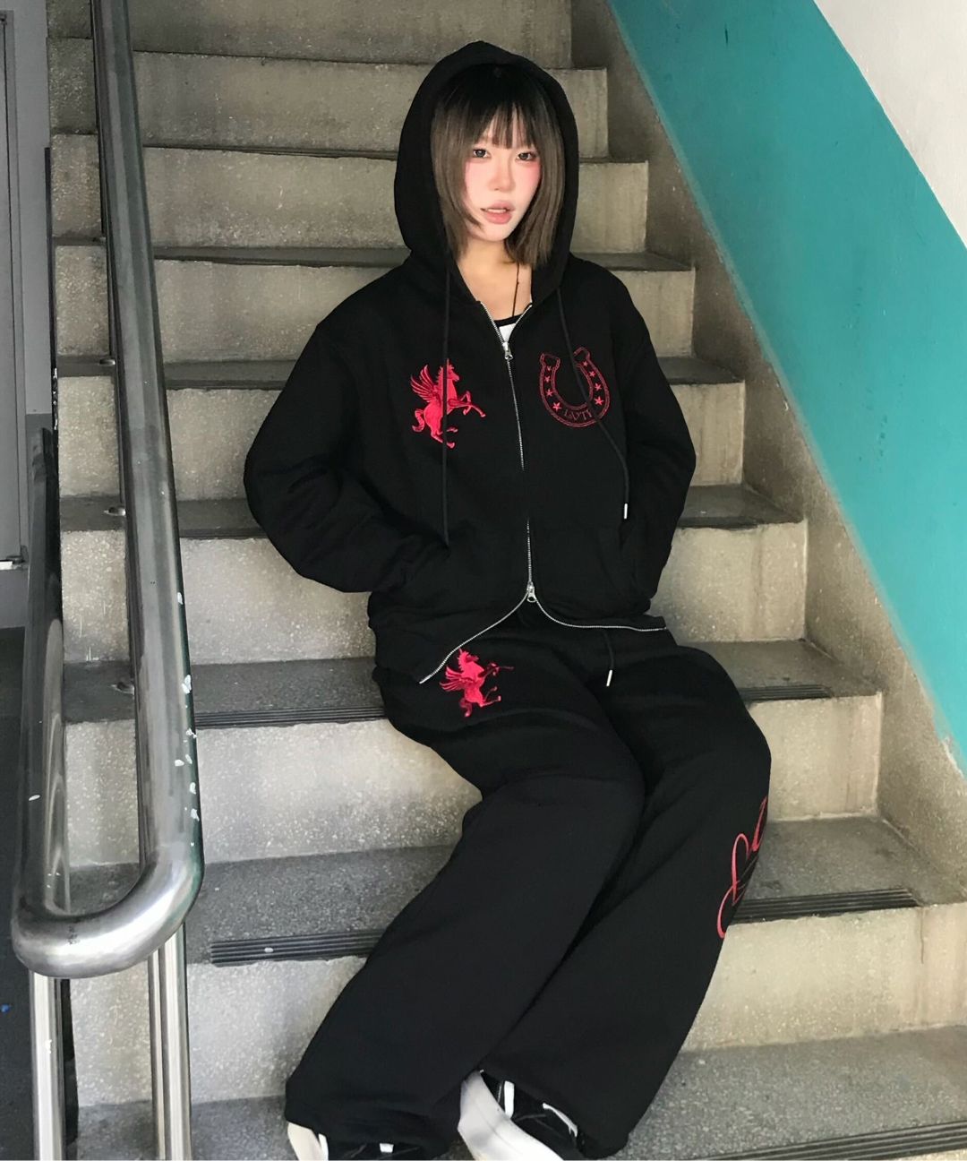 MUSINSA公式 | LUVISTRUE EL UNICORN HOOD ZIP UP(BLACK)