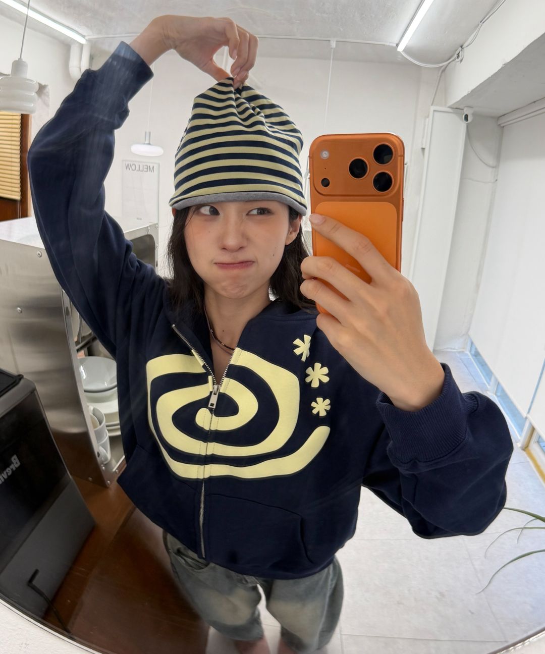 MUSINSA公式 | AMOU Molly Hoodie Zip Up NAVY